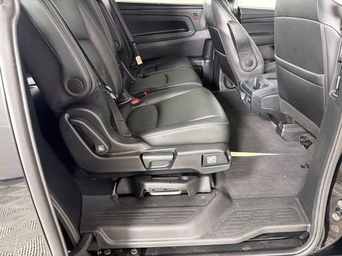 Used 2023 Honda Odyssey EX-L image 16