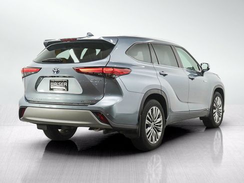 Used 2021 Toyota Highlander Platinum AWD/4WD image 5