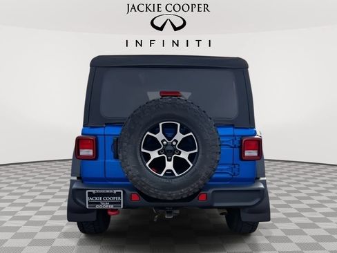 Used 2021 Jeep Wrangler Unlimited Rubicon w/ Cold Weather Group AWD/4WD image 5