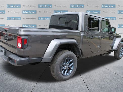 New 2026 Jeep Gladiator Sport AWD/4WD image 6