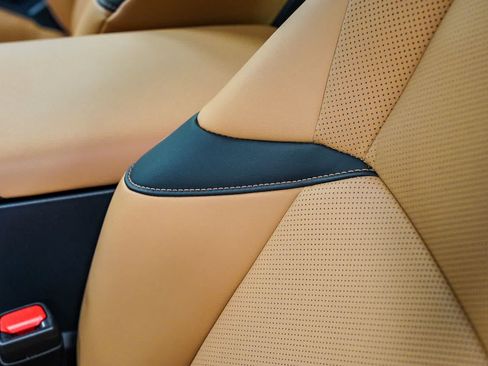 Used 2025 Lexus ES 350 w/ Premium Package FWD image 20
