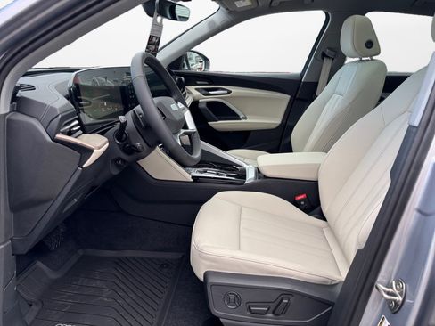 Used 2025 Audi Q5 Premium Plus w/ Premium Plus AWD/4WD image 9