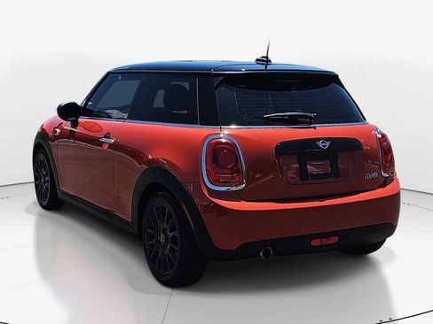Used 2019 MINI Cooper 2-Door Hardtop FWD image 8