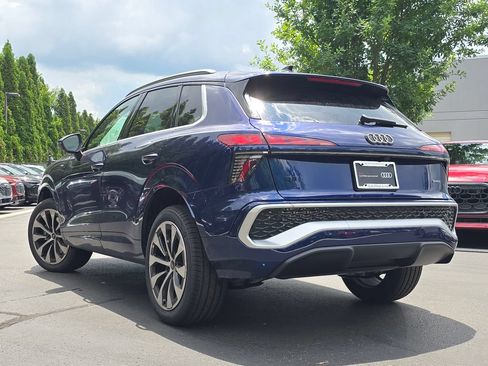 Certified 2026 Audi Q3 quattro 2.0T AWD/4WD image 13