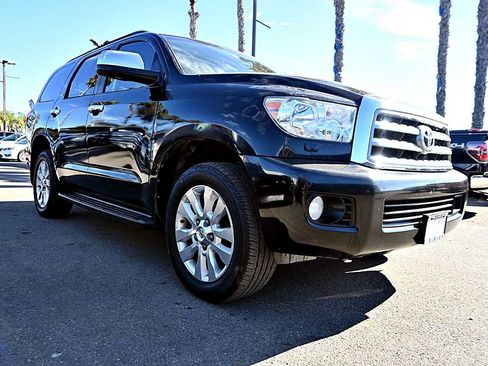 Used 2013 Toyota Sequoia Platinum AWD/4WD image 3