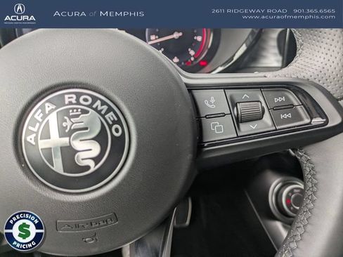 Used 2025 Alfa Romeo Tonale w/ Premium Package AWD/4WD image 16