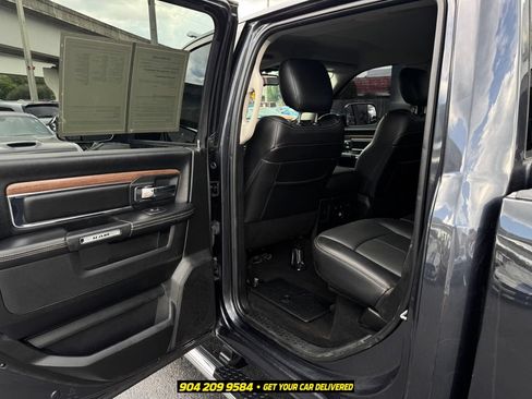 Used 2017 RAM 1500 Laramie w/ Convenience Group AWD/4WD image 29