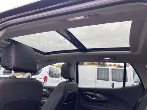 Used 2022 GMC Terrain Denali w/ LPO, Floor Liner Package image 15