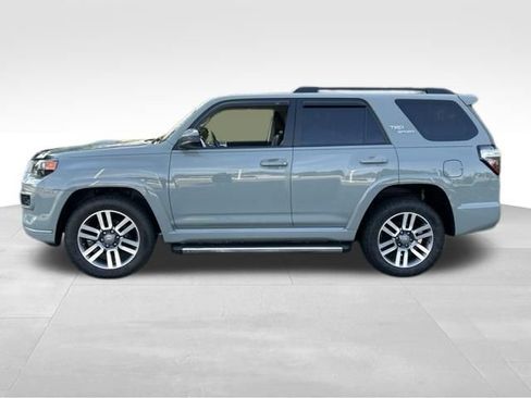 Used 2023 Toyota 4Runner TRD Sport AWD/4WD image 2