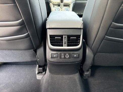 Certified 2025 Subaru Outback Limited w/ Popular Package #2 AWD/4WD image 17