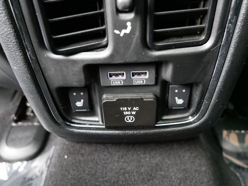 Used 2020 Jeep Grand Cherokee Overland image 13