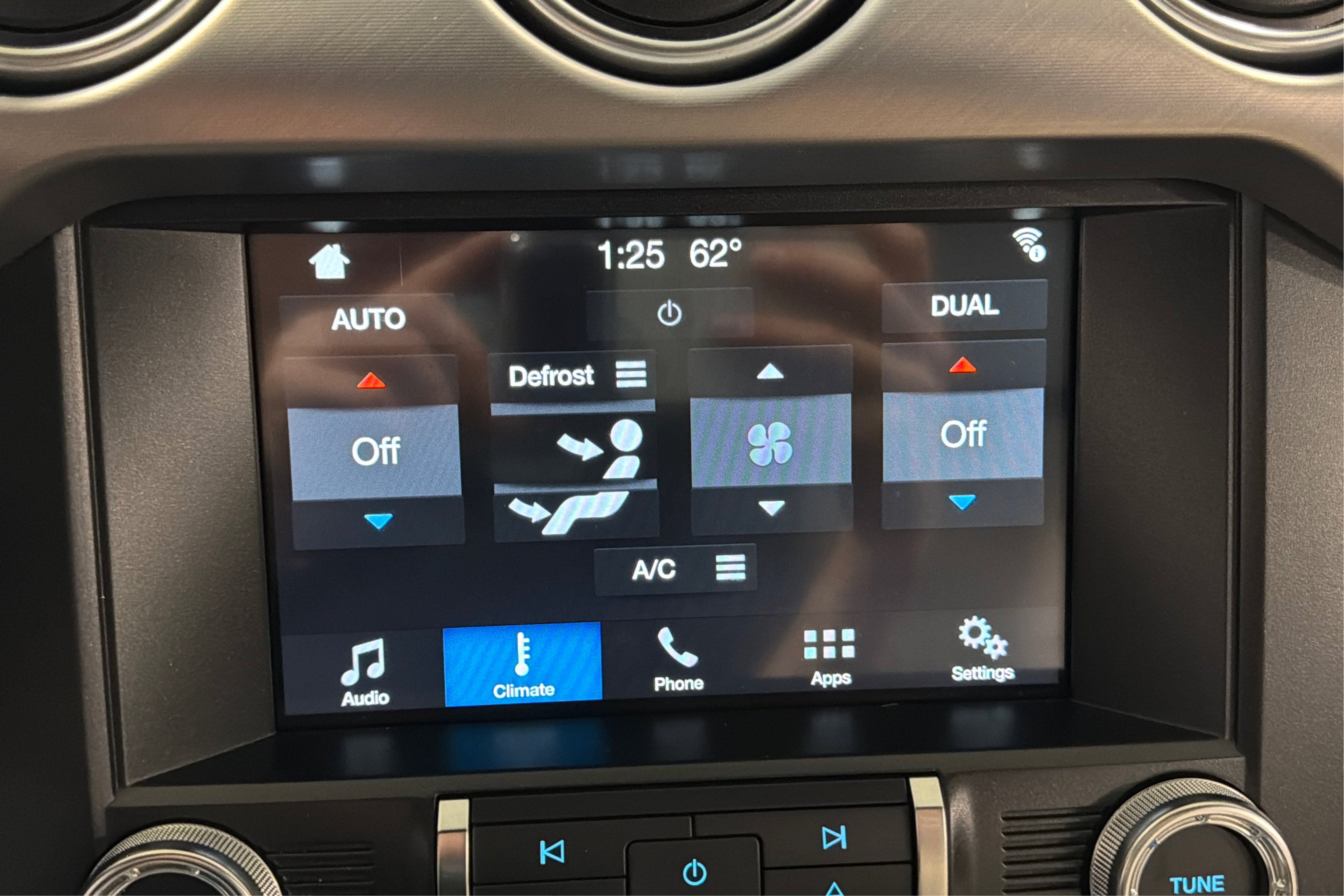 Used 2018 Ford Mustang GT Premium RWD image 29