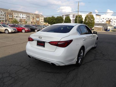 Used 2018 INFINITI Q50 Luxe w/ Cargo Package (L95) image 6