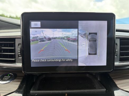 Used 2021 Ford Explorer Limited w/ Equipment Group 301A RWD image 5