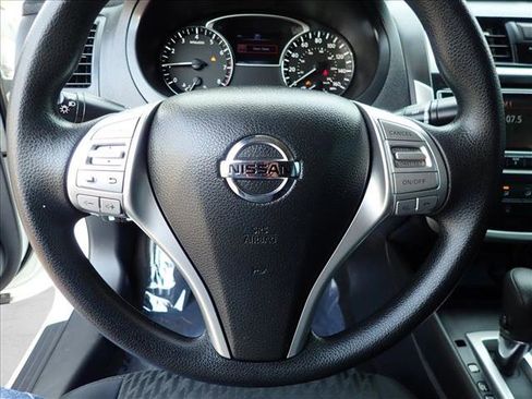 Used 2018 Nissan Altima 2.5 S w/ S Convenience Package image 13