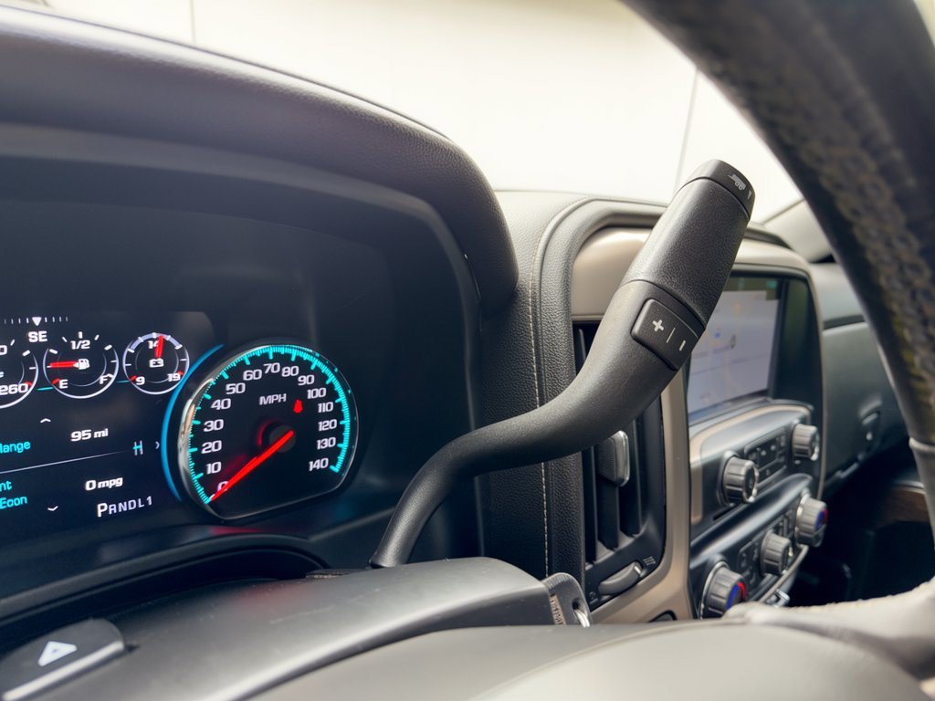 Used 2017 GMC Sierra 2500 Denali w/ Duramax Plus Package AWD/4WD image 21
