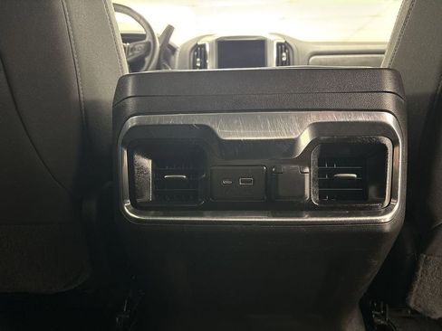 Used 2022 GMC Sierra 1500 Elevation image 24