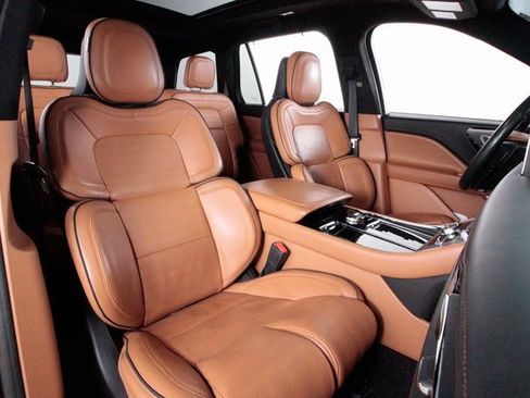 Used 2020 Lincoln Aviator Black Label w/ Dynamic Handling Package image 23