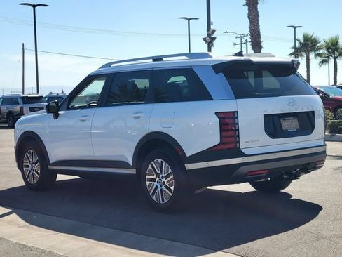 New 2026 Hyundai Palisade SEL Premium FWD image 3