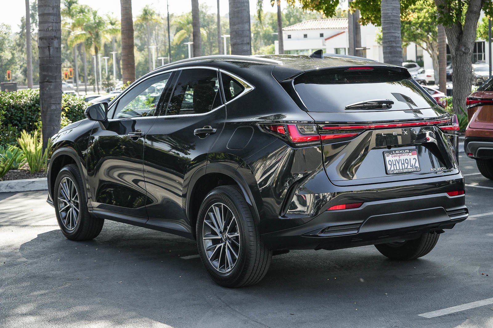Used 2024 Lexus NX 350h AWD w/ Vision Package image 4