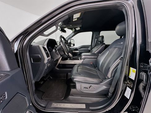 Used 2022 Ford F350 Platinum w/ FX4 Off-Road Package image 23
