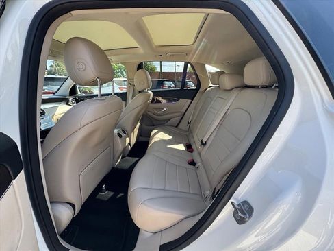 Used 2021 Mercedes-Benz GLC 300 image 12