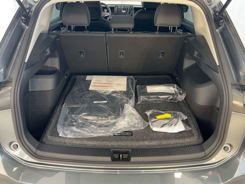 New 2026 Volkswagen Tiguan S image 32