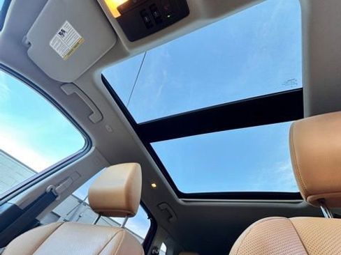 Certified 2023 Nissan Rogue Platinum w/ Platinum Premium Package image 24