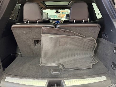 Used 2022 Cadillac XT6 Premium Luxury w/ Platinum Package image 43