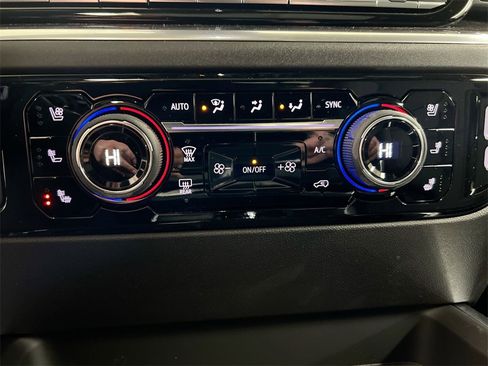 New 2025 Chevrolet Silverado 2500 LTZ w/ LTZ Premium Package image 17