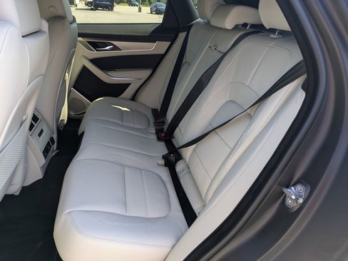 New 2026 Jaguar F-PACE R-Dynamic S image 27