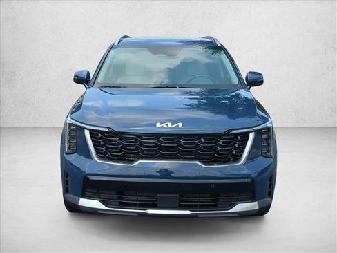 Used 2025 Kia Sorento S FWD image 2
