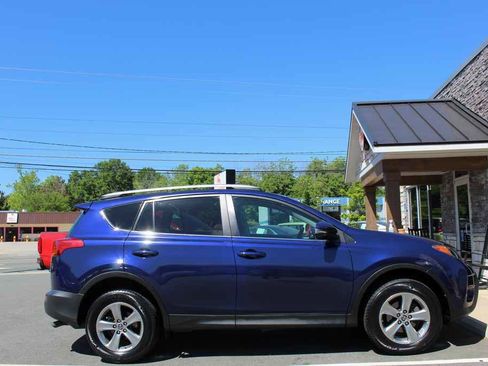 Used 2015 Toyota RAV4 XLE image 4