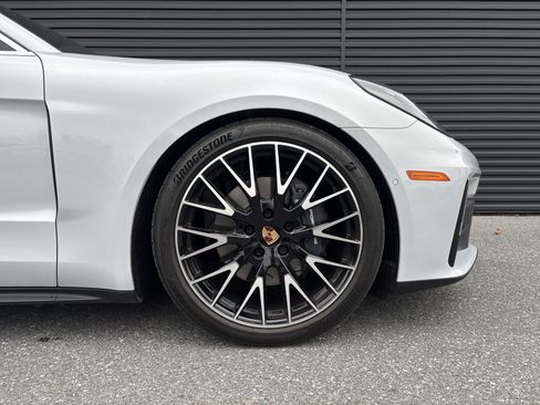 Certified 2026 Porsche Panamera image 9
