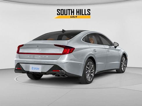 Used 2023 Hyundai Sonata Limited w/ Cargo Package image 2