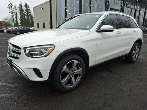 Certified 2022 Mercedes-Benz GLC 300 4MATIC image 3