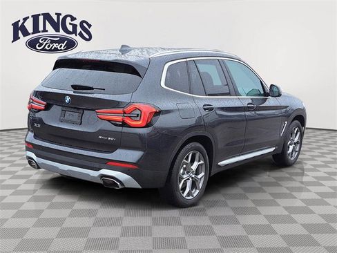 Used 2024 BMW X3 xDrive30i w/ Premium Package image 5