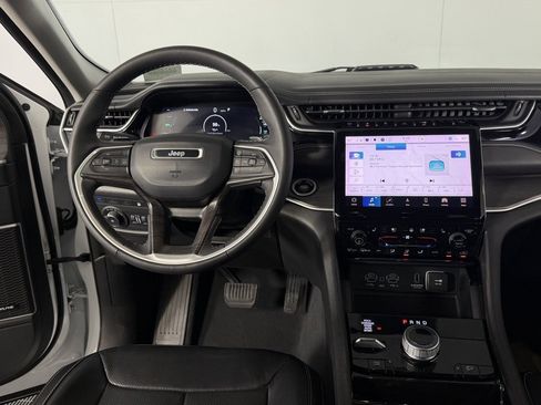 Used 2022 Jeep Grand Cherokee Limited 4xe w/ Luxury Tech Group II image 12