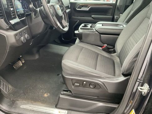 Used 2022 Chevrolet Silverado 1500 LT image 29