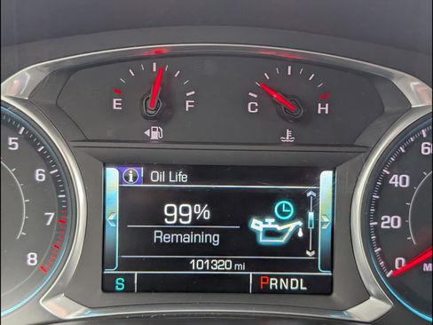 Used 2019 Chevrolet Traverse LT FWD image 9