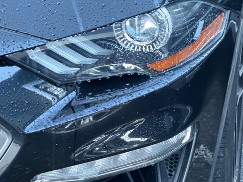 Used 2022 Ford Mustang Convertible w/ Equipment Group 101A image 10