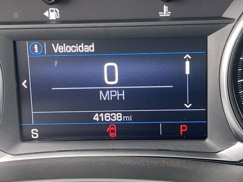 Used 2023 GMC Terrain SLE w/ Driver Convenience Package FWD image 7