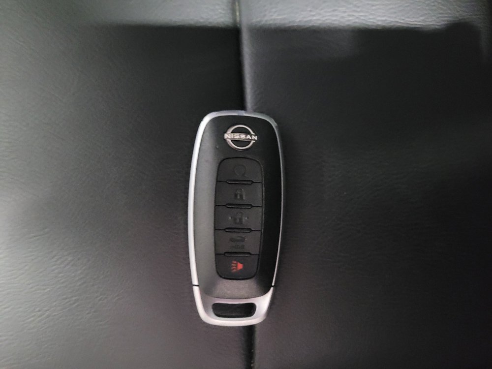 Used 2024 Nissan Sentra SR w/ SR Premium Package FWD image 32