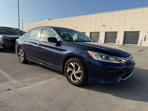 Used 2016 Honda Accord LX image 4