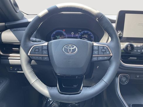 Used 2026 Toyota Grand Highlander AWD Hybrid image 19