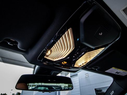 Used 2024 BMW M2 w/ Lighting Package image 41