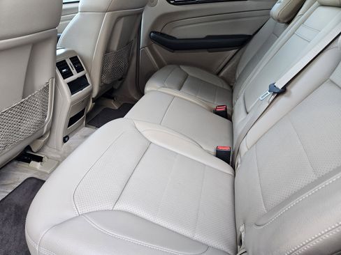 Used 2014 Mercedes-Benz ML 350 ML350 4MATIC image 29