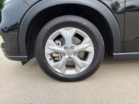 Used 2024 Honda HR-V LX image 9