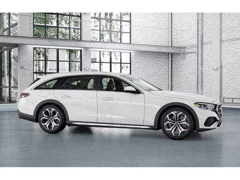 New 2026 Mercedes-Benz E 450 4MATIC All-Terrain Wagon image 15