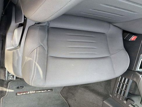 Certified 2024 Toyota Tacoma TRD Off-Road AWD/4WD image 15